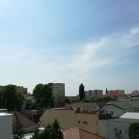 Ambiente Apartment Dunajska Streda Exterior photo